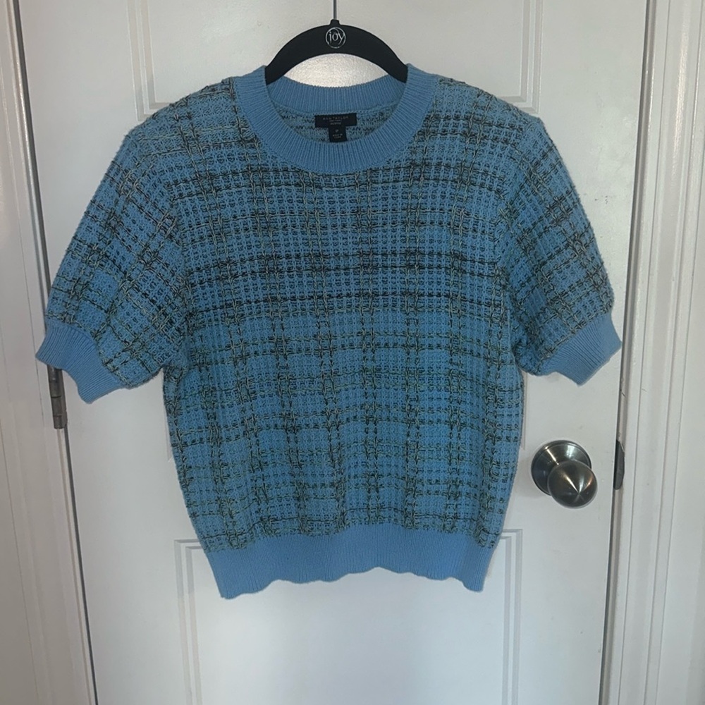Ann Taylor petites shortsleeved sweater